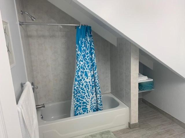 Отель Grace Bay Place Экстерьер фото