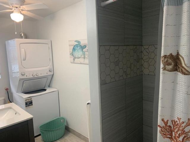 Отель Grace Bay Place Экстерьер фото